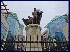 Bullring 21  - Lord Nelson statue